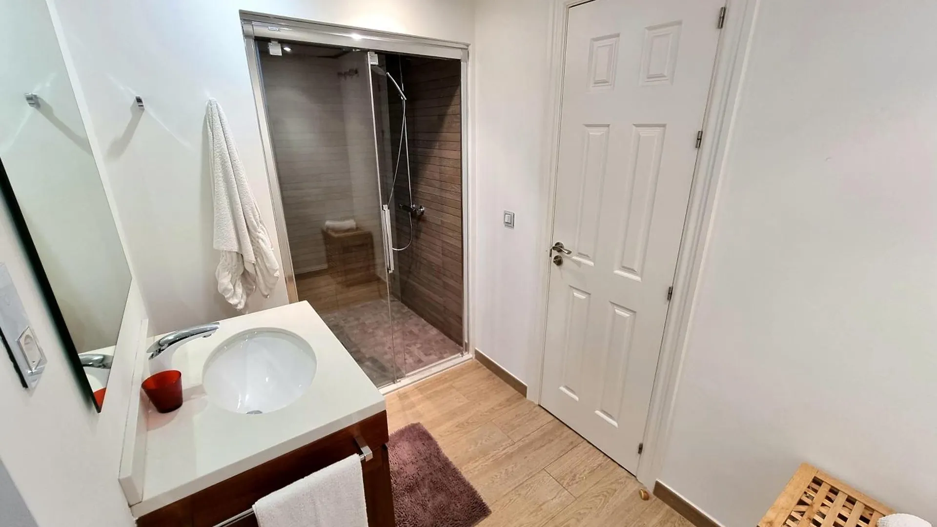 Luxury 2 Bedrooms Apartment In La Carihuela Torremolinos 20 Meters In From Of Beach