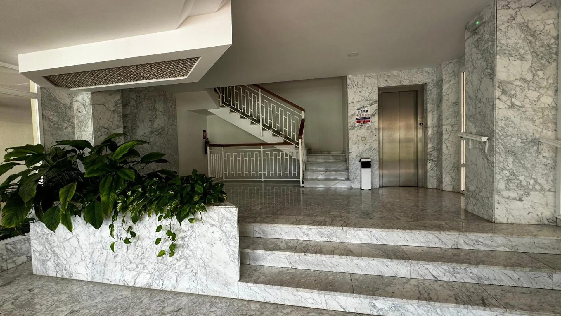 Luxury 2 Bedrooms Apartment In La Carihuela Torremolinos 20 Meters In From Of Beach